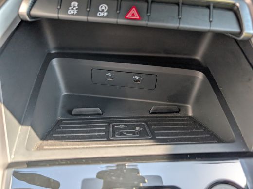 Audi A3 Sportback 30 TFSI S edition | Carplay | Navi | Climate | Keyless | Matrix LED | Dealeronderhouden ActivLease financial lease