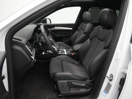 Audi Q5 50 TFSI e 299 pk S-Line edition Panorama Alcantara Stoelverwarming Acc 69 ActivLease financial lease