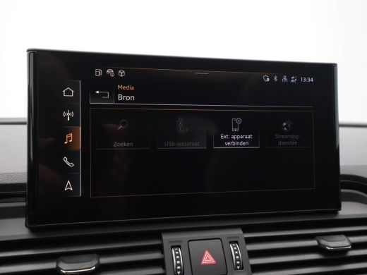 Audi Q5 50 TFSI e 299 pk S-Line edition Panorama Alcantara Stoelverwarming Acc 69 ActivLease financial lease