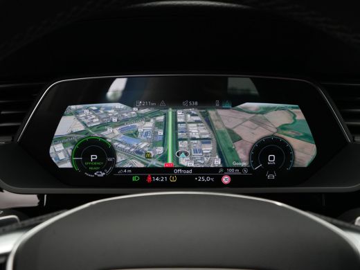 Audi Q8 Sportback e-tron 55 quattro 408pk S-Line Edition 115 kWh Panorama Trekhaak 360 camera Bang & Olufsen Luchtvering C... ActivLease financial lease
