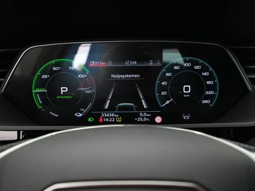 Audi Q8 Sportback e-tron 55 quattro 408pk S-Line Edition 115 kWh Panorama Trekhaak 360 camera Bang & Olufsen Luchtvering C... ActivLease financial lease
