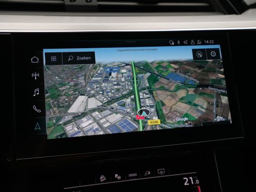 Audi Q8 Sportback e-tron 55 quattro 408pk S-Line Edition 115 kWh Panorama Trekhaak 360 camera Bang & Olufsen Luchtvering C... ActivLease financial lease