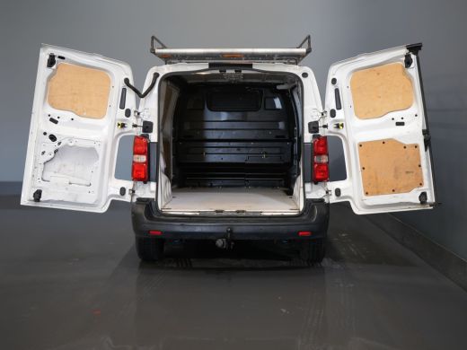 Citroën Jumpy 1.6 HDI L2 BPM VRIJ! Imperiaal/ Alarm III/ Cruise/ Trekhaak/ PDC/ Airco ActivLease financial lease