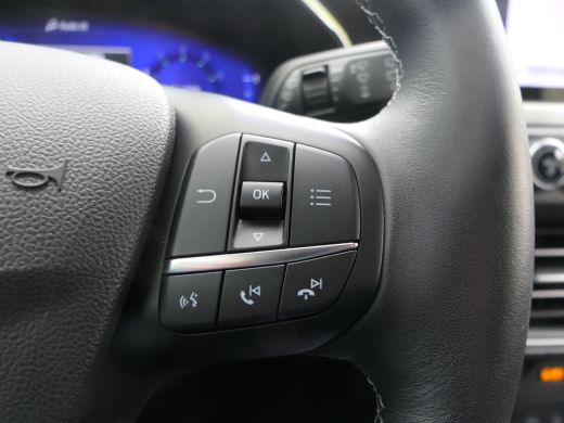 Ford Focus 1.0 EcoBoost Hybrid Titanium X | Winterpack | Camera | Elektrische Achterklep | 17 Inch | Keyless ActivLease financial lease