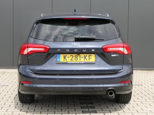 Ford Focus 1.0 EcoBoost Hybrid Titanium X | Winterpack | Camera | Elektrische Achterklep | 17 Inch | Keyless ActivLease financial lease