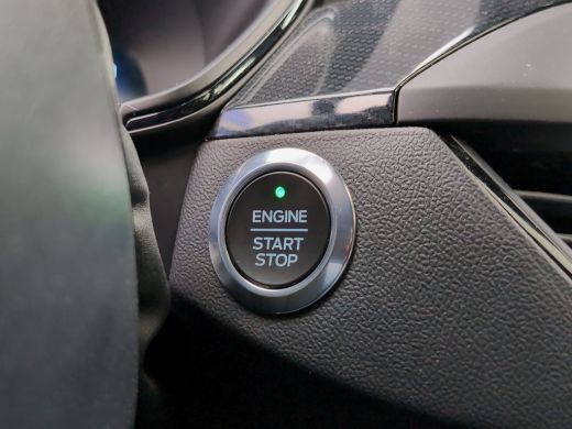 Ford Focus Wagon 1.0 Hybrid ST Line X | Panoramadak | Winter Pack | Adap. Cruise | Apple Carplay ActivLease financial lease