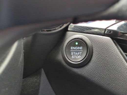 Ford Kuga 2.5 PHEV ST-Line X | Panoramadak | 20 inch! | Adap. Cruise | Winter Pack ActivLease financial lease