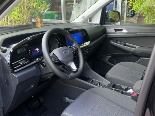 Ford Tourneo Connect 100km Elektrisch Rijbereik | Camera | 1400kg Trekgewicht | 17 inch licht metaal | 7-persoons uitv... ActivLease financial lease