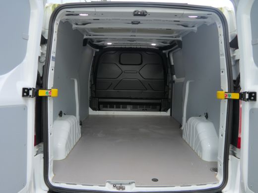 Ford Transit Custom 300 2.0 TDCI L2H1 Trend | Automaat | Trekhaak | Camera | Betonplex | Navigatie | CarPlay/Android ... ActivLease financial lease