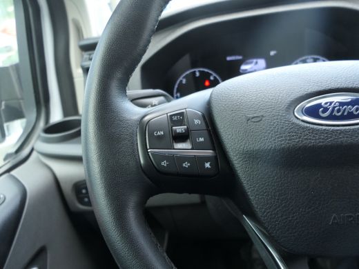Ford Transit Custom 300 2.0 TDCI L2H1 Trend | Automaat | Trekhaak | Camera | Betonplex | Navigatie | CarPlay/Android ... ActivLease financial lease