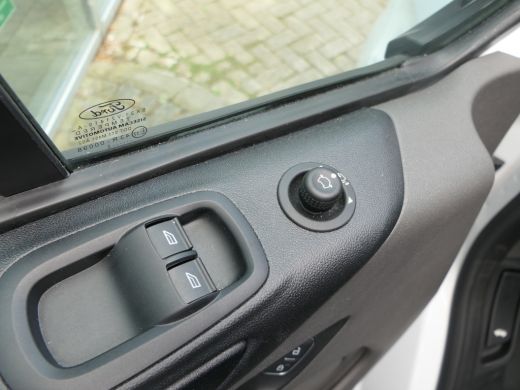 Ford Transit Custom 300 2.0 TDCI L2H1 Trend | Automaat | Trekhaak | Camera | Betonplex | Navigatie | CarPlay/Android ... ActivLease financial lease