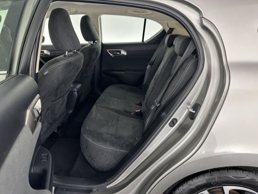 Lexus CT 200h Edition 30 Aut. *FULL-LED | NAVI-FULLMAP | COMFORT-SEATS | CAMERA | KEYLESS | ECC | PDC | CR... ActivLease financial lease
