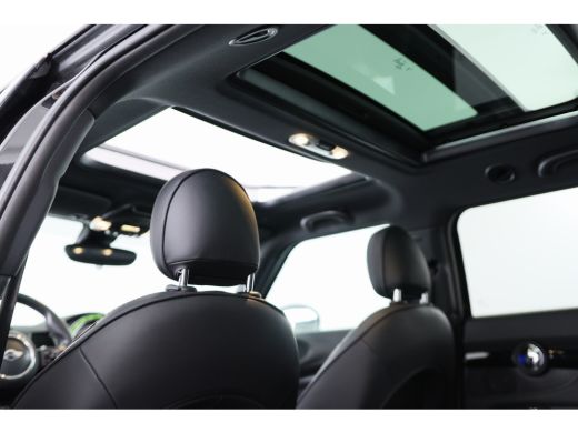 Mini Clubman 1.5 One Yours | Open Dak | Union Jack | Trekhaak | Sportstoelen | Leder | Stoel/Stuur Verwarming ... ActivLease financial lease