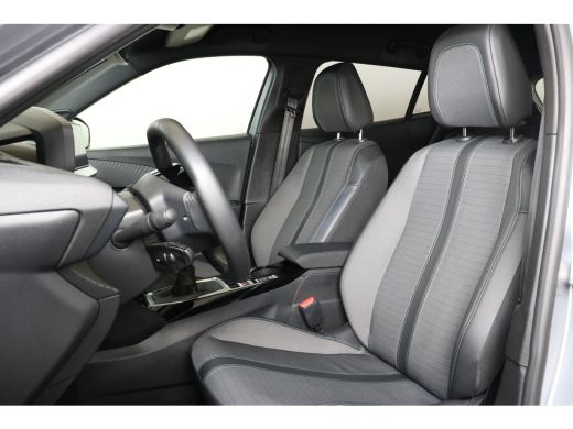 Peugeot 2008 1.2 PureTech 130PK Allure | Navi | Clima | Cruise | Camera | Parkeersensoren | 17" Lichtmetaal | ... ActivLease financial lease