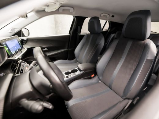 Peugeot 2008 1.2 PureTech Allure Sport (VIRTUAL COCKPIT, APPLE CARPLAY, LEDER, GROOT NAVI, STOELVERWARMING, 36... ActivLease financial lease