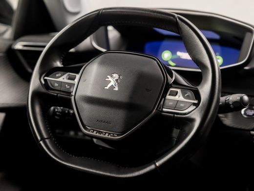 Peugeot 2008 1.2 PureTech Allure Sport (VIRTUAL COCKPIT, APPLE CARPLAY, LEDER, GROOT NAVI, STOELVERWARMING, 36... ActivLease financial lease
