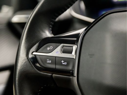 Peugeot 2008 1.2 PureTech Allure Sport (VIRTUAL COCKPIT, APPLE CARPLAY, LEDER, GROOT NAVI, STOELVERWARMING, 36... ActivLease financial lease