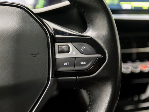 Peugeot 2008 1.2 PureTech Allure Sport (VIRTUAL COCKPIT, APPLE CARPLAY, LEDER, GROOT NAVI, STOELVERWARMING, 36... ActivLease financial lease