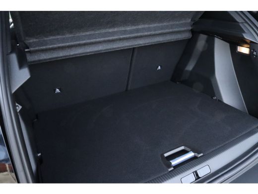 Peugeot 2008 Allure, (2023-F0) | Vision & Drive Assist plus Pack | Navigation & Access Pack | ActivLease financial lease