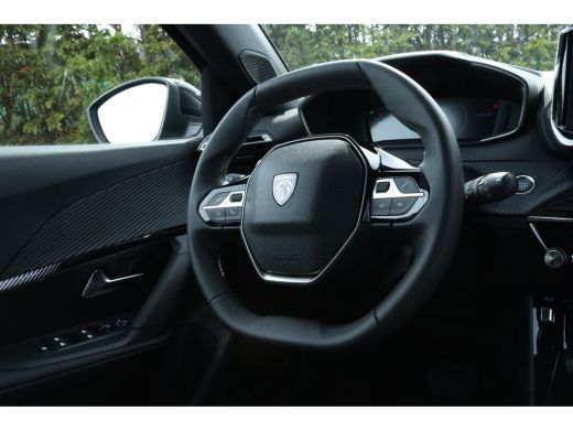 Peugeot 2008 Allure, (2023-F0) | Vision & Drive Assist plus Pack | Navigation & Access Pack | ActivLease financial lease