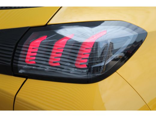 Peugeot 208 1.2 PURETECH 100PK ALLURE PACK / NAVI / LEDER / CLIMA / FULL-LED / CAMERA / 16" LMV / KEYLESS / A... ActivLease financial lease
