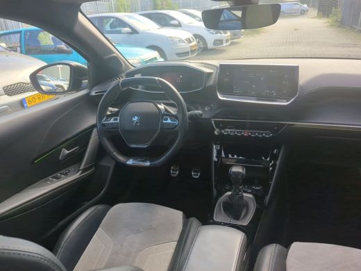 Peugeot 208 1.2 PureTech GT Pack | Navigatie | Camera | Panoramadak | Full LED | Stoelverwarming | Keyless | ActivLease financial lease