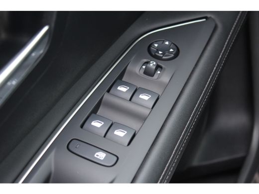 Peugeot 3008 1.2 PURETECH 130PK ALLURE / NAVI / LEDER / CLIMA / LED / PDC / 19" LMV / KEYLESS / CAMERA / AFN. ... ActivLease financial lease