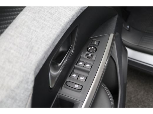 Peugeot 5008 1.2 Hybrid 136 Allure Automaat | 2 stoelen op derde rij | Apple Carplay/Android Auto|telefooninte... ActivLease financial lease
