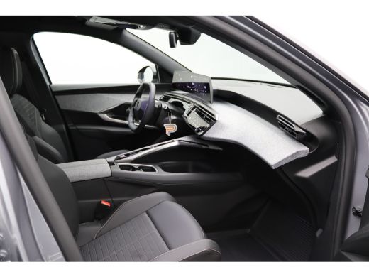 Peugeot 5008 1.2 Hybrid 136 Allure Automaat | 2 stoelen op derde rij | Apple Carplay/Android Auto|telefooninte... ActivLease financial lease