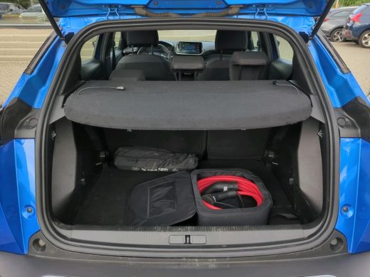 Peugeot e-2008 EV Active Pack 50 kWh | Climate | Cruise | Camera | Apple Carplay/Android Auto | | Achterspoiler ... ActivLease financial lease