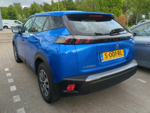 Peugeot e-2008 EV Active Pack 50 kWh | Climate | Cruise | Camera | Apple Carplay/Android Auto | | Achterspoiler ... ActivLease financial lease