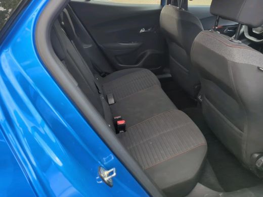 Peugeot e-2008 EV Active Pack 50 kWh | Climate | Cruise | Camera | Apple Carplay/Android Auto | | Achterspoiler ... ActivLease financial lease