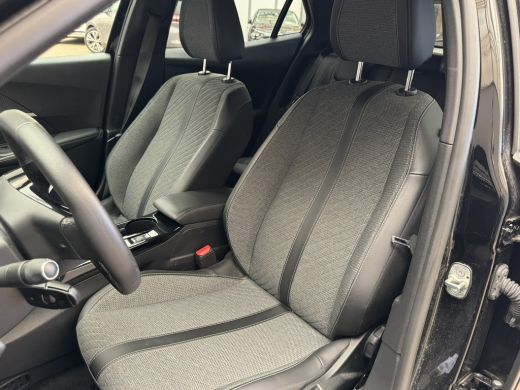Peugeot e-2008 EV Allure 54 kWh | Navigatie | Camera | Apple Carplay/Android Auto | | Achterspoiler | Bandenspan... ActivLease financial lease