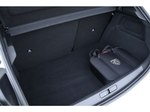 Peugeot e-208 EV Allure 50 kWh | Cruise Control | PDC | Carplay | LMV | LED ActivLease financial lease