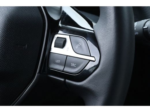 Peugeot e-208 EV Allure 50 kWh | Cruise Control | PDC | Carplay | LMV | LED ActivLease financial lease