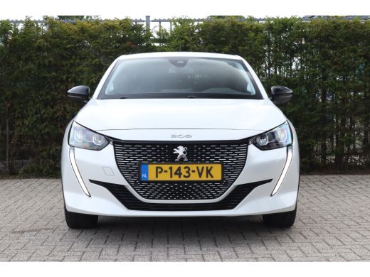 Peugeot e-208 EV Allure 50 kWh | Cruise Control | PDC | Carplay | LMV | LED ActivLease financial lease
