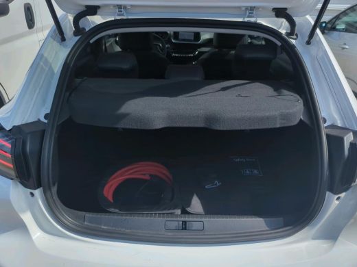 Peugeot e-208 EV Style 50 kWh | Navigatie | Stoelverwarming | Cruise | 3-Fase | Apple Carplay/Android Auto | | ... ActivLease financial lease