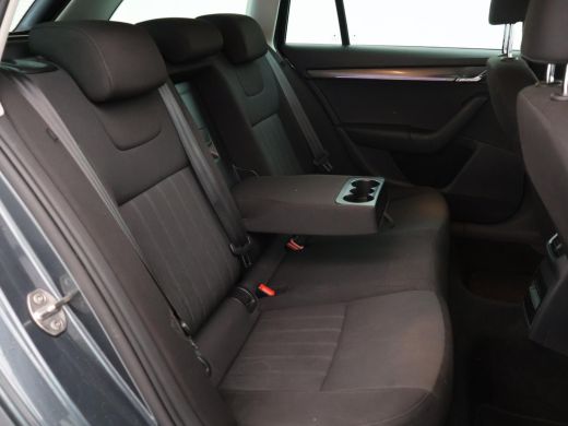 Skoda Octavia Combi 1.0 TSI DSG AUT. STYLE BUSINESS + DIGITALE COCKPIT | SFEERVERLICHTING | CARPLAY | CANTON | ... ActivLease financial lease