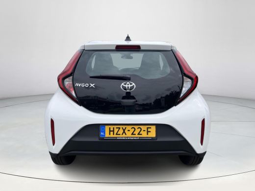 Toyota Aygo 1.0 VVT-i MT Play | All-in prijs | Apple/Android | Camera | Airco | ActivLease financial lease