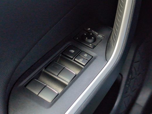 Toyota RAV4 2.0 VVT-iE Business | Camera | Trekhaak | Cruise Control | Navigatie ActivLease financial lease