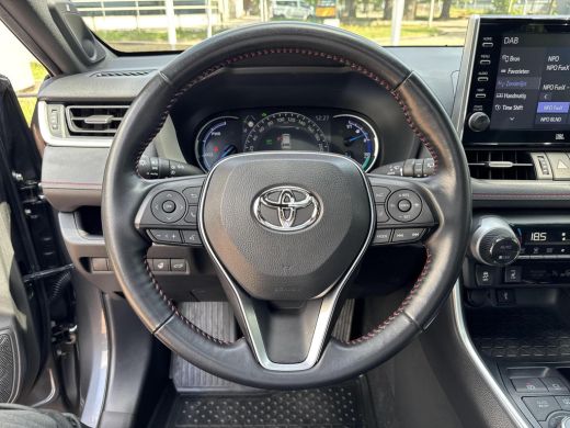 Toyota RAV4 2.5 Plug-in Hybrid AWD Style Plus | 06-10141018 Voor meer informatie ActivLease financial lease