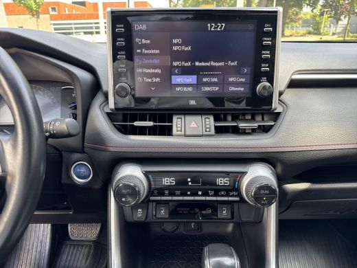 Toyota RAV4 2.5 Plug-in Hybrid AWD Style Plus | 06-10141018 Voor meer informatie ActivLease financial lease