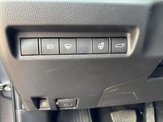 Toyota RAV4 2.5 Plug-in Hybrid AWD Style Plus | 06-10141018 Voor meer informatie ActivLease financial lease