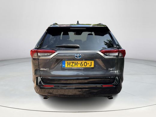 Toyota RAV4 2.5 Plug-in Hybrid AWD Style Plus | 06-10141018 Voor meer informatie ActivLease financial lease