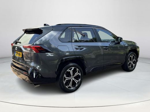 Toyota RAV4 2.5 Plug-in Hybrid AWD Style Plus | 06-10141018 Voor meer informatie ActivLease financial lease