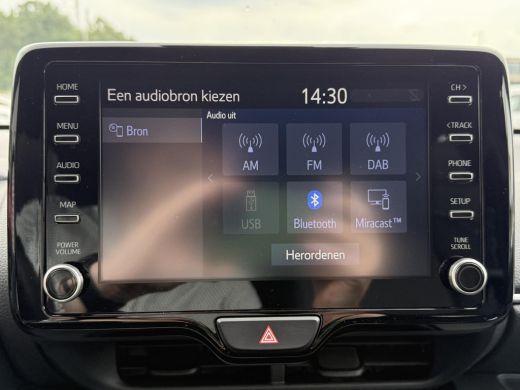 Toyota Yaris 1.5 Hybrid Executive **STOELVERWARMING/ KEYLESS/ ADAPTIEF CRUISE CONTROL/ 36 MAANDEN GARANTIE** ActivLease financial lease
