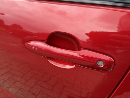 Toyota Yaris 1.5 Hybrid Executive **STOELVERWARMING/ KEYLESS/ ADAPTIEF CRUISE CONTROL/ 36 MAANDEN GARANTIE** ActivLease financial lease