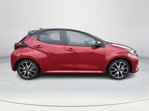 Toyota Yaris 1.5 Hybrid Executive **STOELVERWARMING/ KEYLESS/ ADAPTIEF CRUISE CONTROL/ 36 MAANDEN GARANTIE** ActivLease financial lease