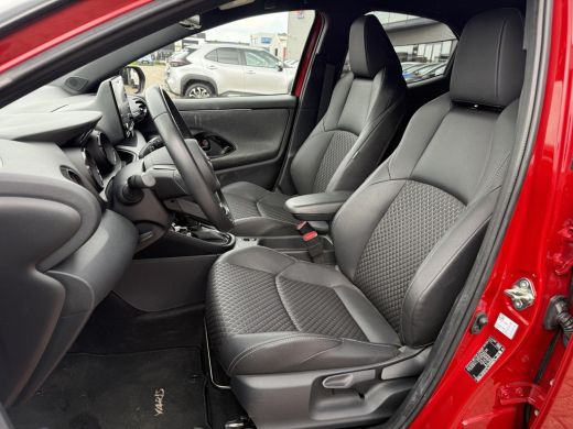 Toyota Yaris 1.5 Hybrid Executive **STOELVERWARMING/ KEYLESS/ ADAPTIEF CRUISE CONTROL/ 36 MAANDEN GARANTIE** ActivLease financial lease