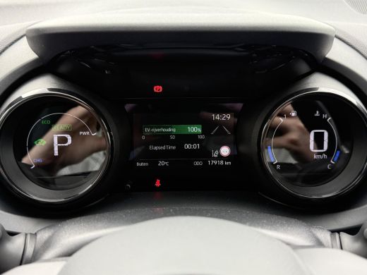 Toyota Yaris 1.5 Hybrid Executive **STOELVERWARMING/ KEYLESS/ ADAPTIEF CRUISE CONTROL/ 36 MAANDEN GARANTIE** ActivLease financial lease